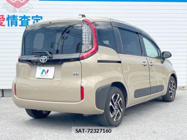 Toyota SIENTA 2023-06 8132391-17