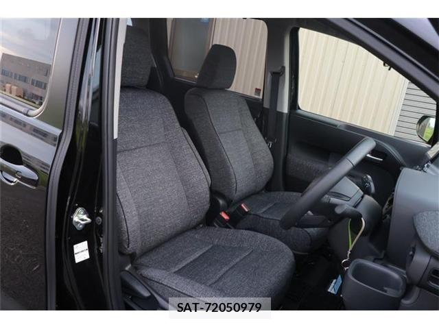 Toyota SIENTA 2025-02 8132379-12
