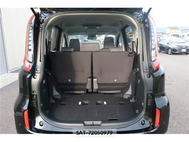 Toyota SIENTA 2025-02 8132379-15