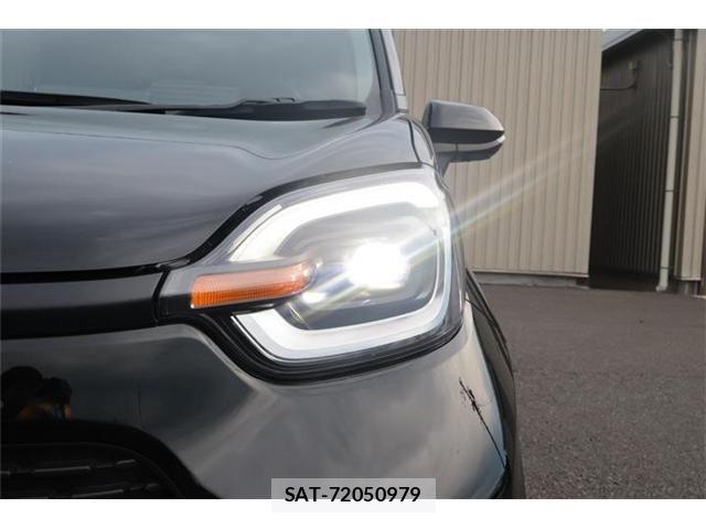Toyota SIENTA 2025-02 8132379-16