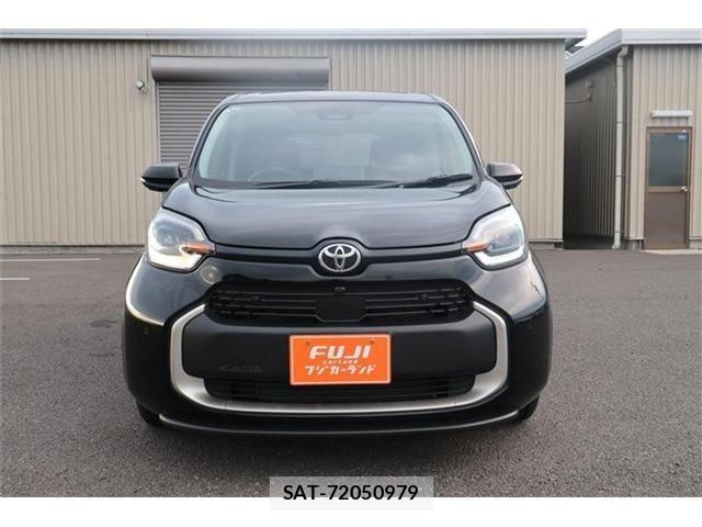 Toyota SIENTA 2025-02 8132379-18