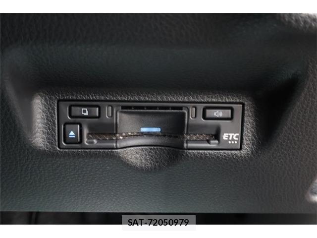 Toyota SIENTA 2025-02 8132379-6