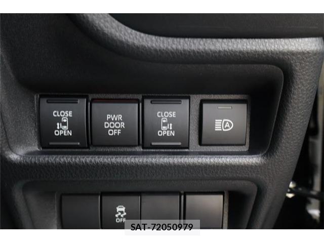 Toyota SIENTA 2025-02 8132379-7