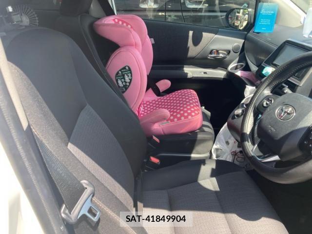 Toyota SIENTA 2021-09 8132398-16