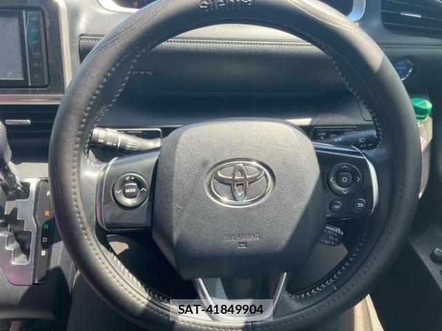 Toyota SIENTA 2021-09 8132398-18