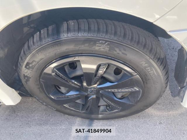 Toyota SIENTA 2021-09 8132398-7
