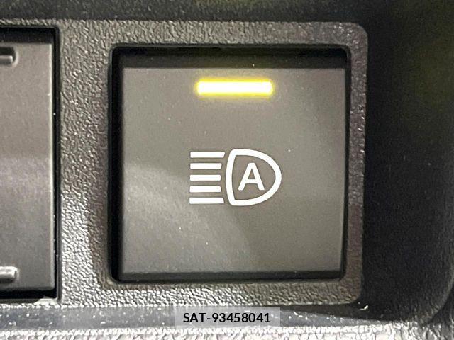 Toyota SIENTA 2025-06 8132382-6