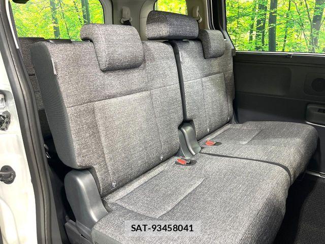 Toyota SIENTA 2025-06 8132382-7