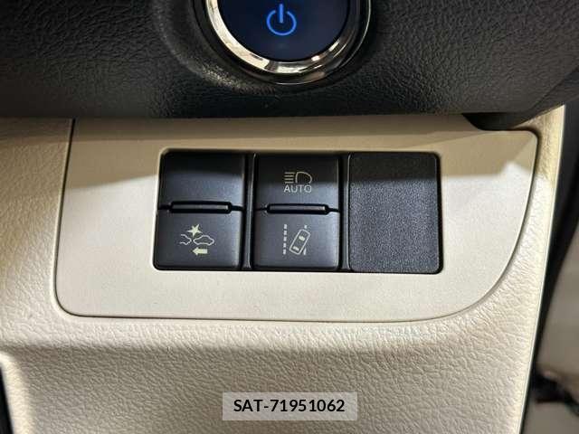 Toyota SIENTA 2017-02 8132400-13