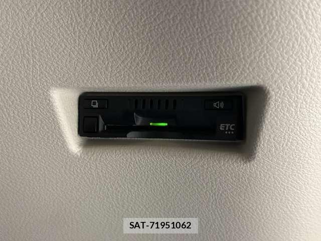 Toyota SIENTA 2017-02 8132400-16