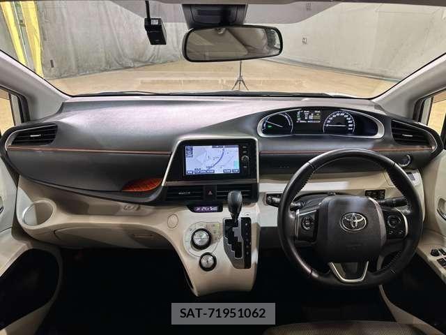 Toyota SIENTA 2017-02 8132400-18