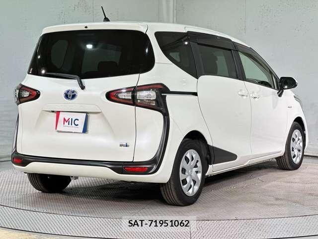 Toyota SIENTA 2017-02 8132400-4