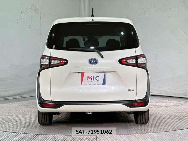 Toyota SIENTA 2017-02 8132400-5