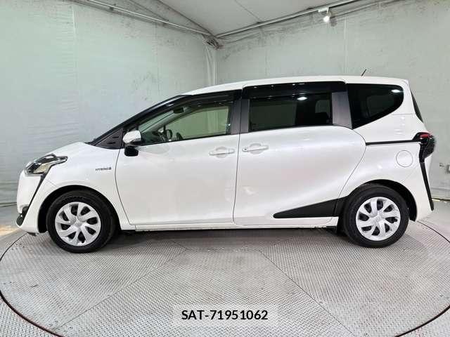 Toyota SIENTA 2017-02 8132400-7