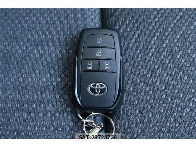 Toyota SIENTA 2025-02 8146684-23