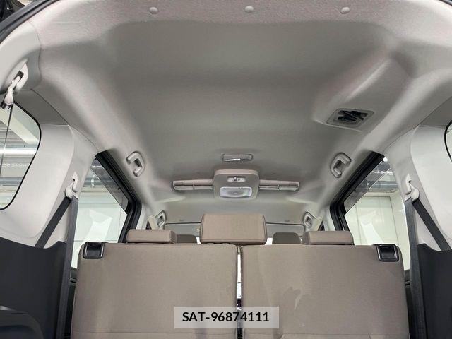 Toyota SIENTA 2023-06 8146691-12