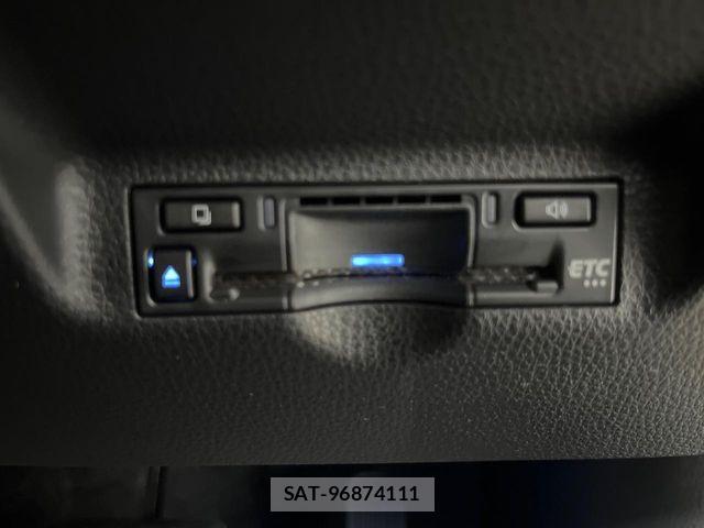 Toyota SIENTA 2023-06 8146691-6