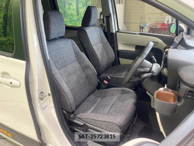 Toyota SIENTA 2022-08 8146690-7