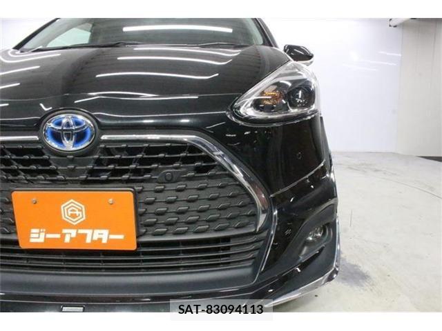 Toyota SIENTA 2021-10 8146695-13