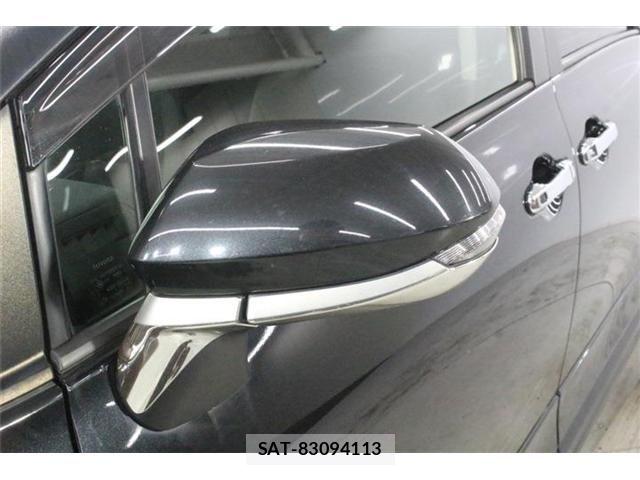 Toyota SIENTA 2021-10 8146695-16