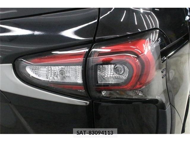 Toyota SIENTA 2021-10 8146695-18