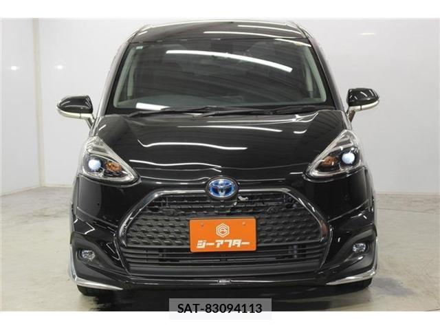Toyota SIENTA 2021-10 8146695-1