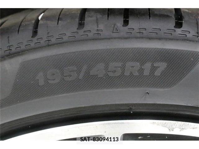 Toyota SIENTA 2021-10 8146695-21
