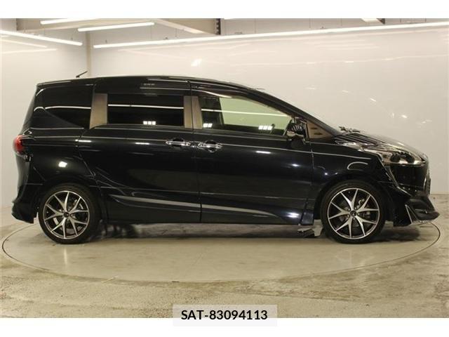 Toyota SIENTA 2021-10 8146695-3