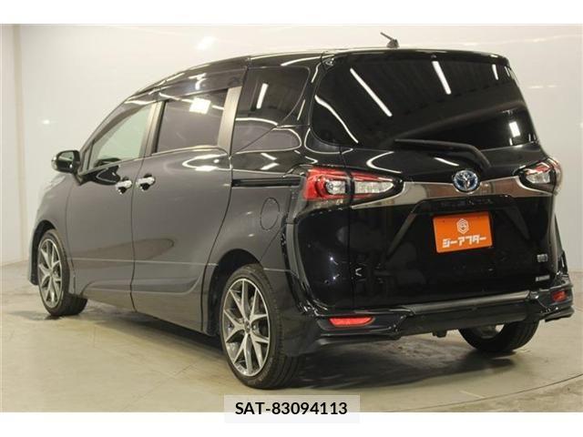 Toyota SIENTA 2021-10 8146695-6