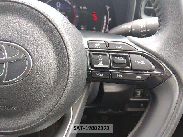 Toyota SIENTA 2022-09 8146688-12