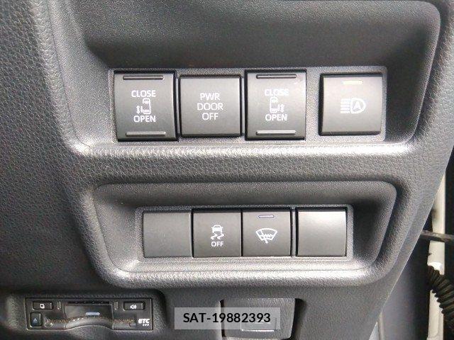 Toyota SIENTA 2022-09 8146688-14