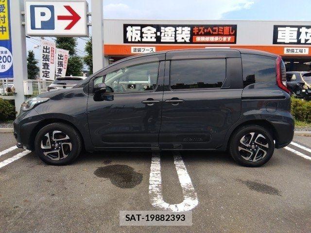 Toyota SIENTA 2022-09 8146688-28
