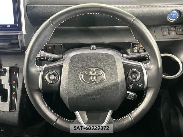 Toyota SIENTA 2022-02 8146694-10