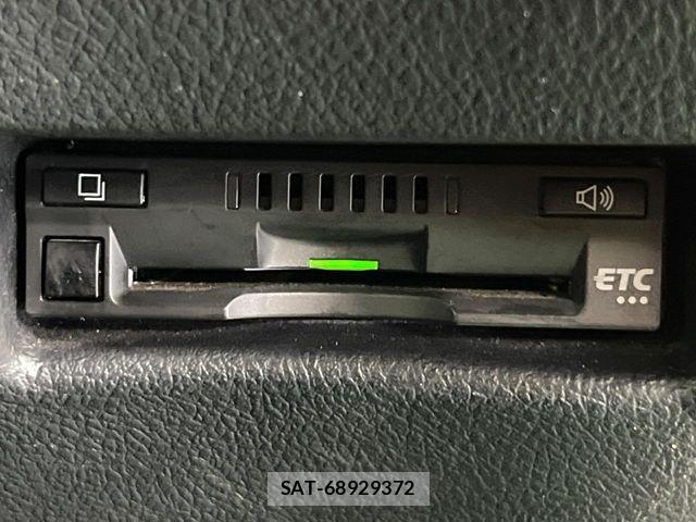 Toyota SIENTA 2022-02 8146694-6