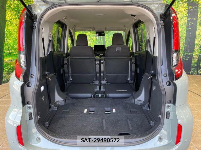 Toyota SIENTA 2023-10 8159225-11