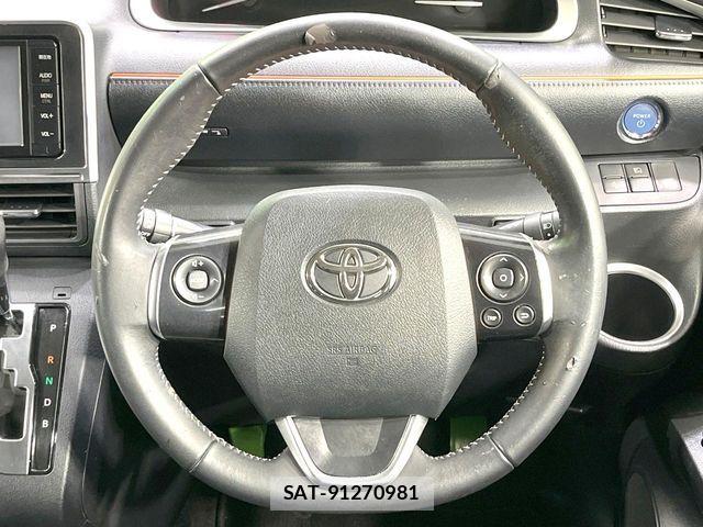 Toyota SIENTA 2015-11 8159234-12