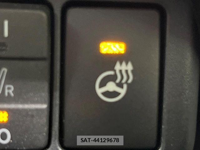 Toyota SIENTA 2020-06 8159228-4