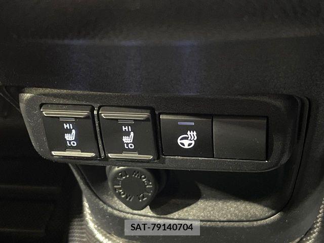 Toyota SIENTA 2024-08 8210187-3