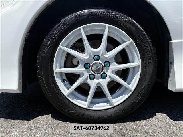 Toyota SIENTA 2018-08 8210204-15