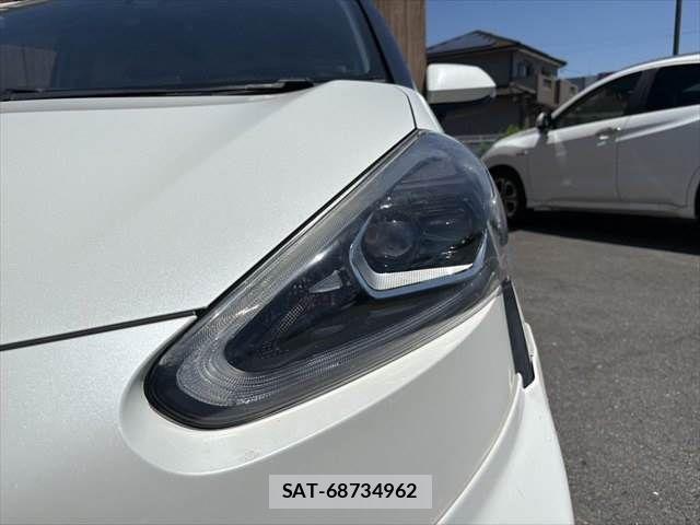 Toyota SIENTA 2018-08 8210204-24