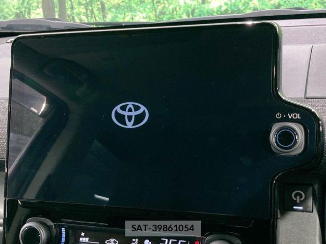 Toyota SIENTA 2023-08 8210196-3