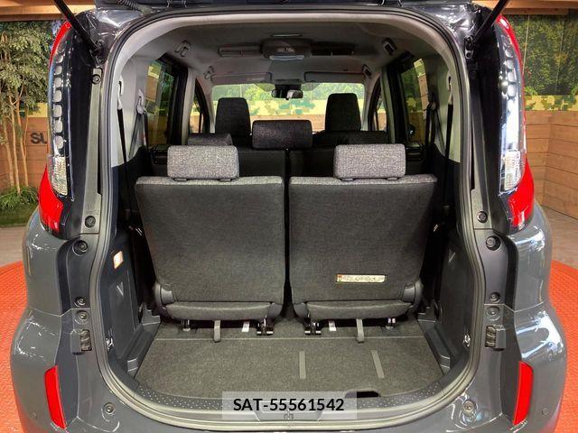 Toyota SIENTA 2023-06 8210189-10