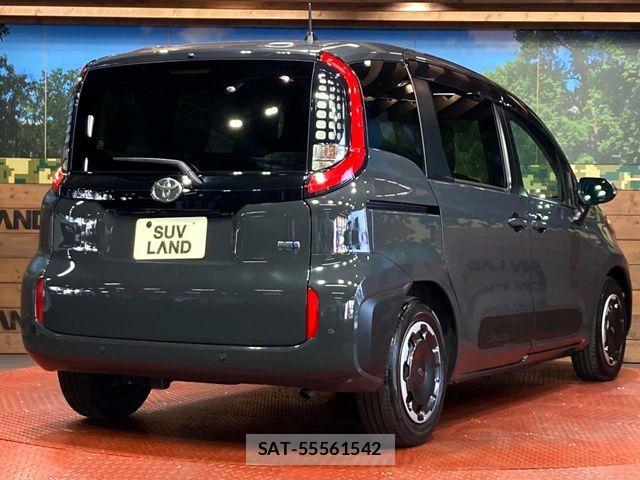 Toyota SIENTA 2023-06 8210189-16