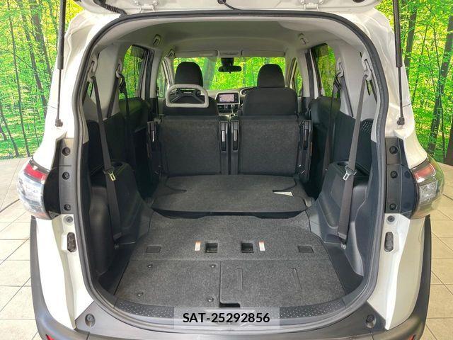 Toyota SIENTA 2017-08 8210199-9