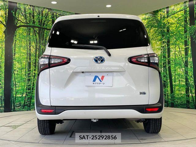 Toyota SIENTA 2017-08 8210199-14