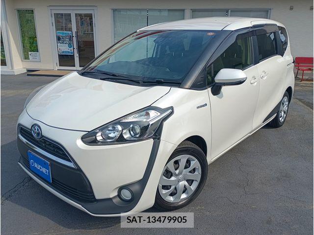 Toyota SIENTA 2017-01 8210205-0