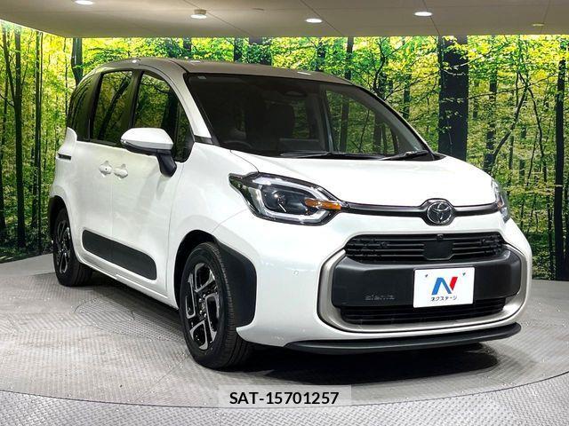Toyota SIENTA 2022-12 8210195-15