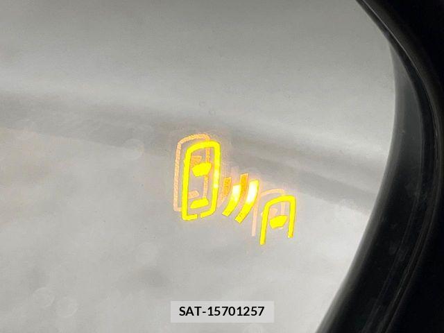 Toyota SIENTA 2022-12 8210195-6