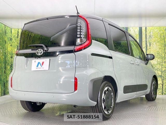 Toyota SIENTA 2026-06 8210182-17
