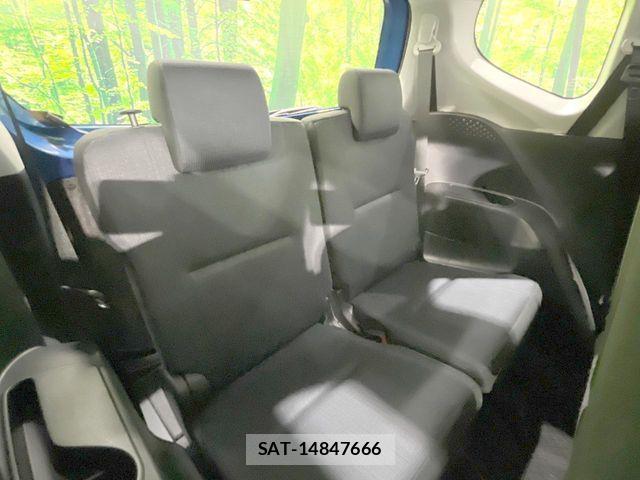 Toyota SIENTA 2016-12 8210213-9